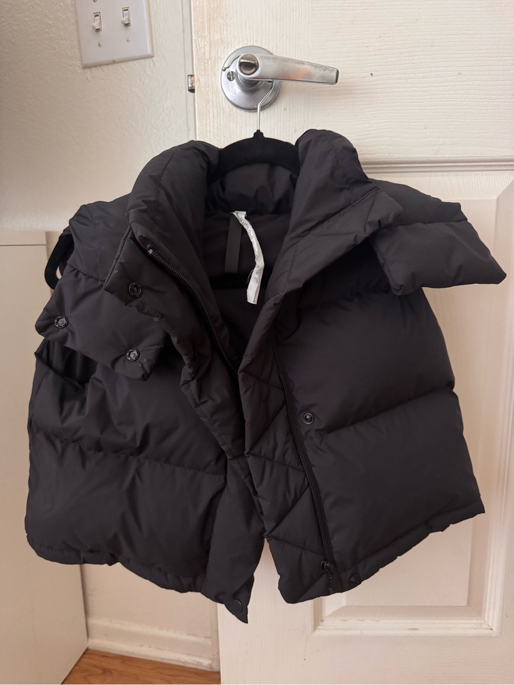 lululemon athletica cropped puffer vest with detachable hood